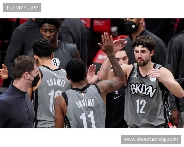 篮网队员活力四射训练场景引发围观小旋风热潮